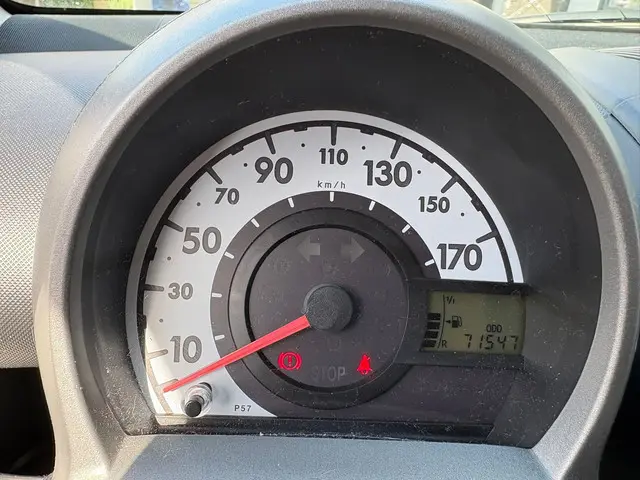 Toyota Aygo 1.0 VVT-i Now 2013 Benzine 7
