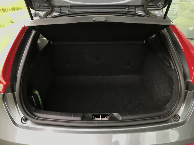 Volvo V40 1.5 T3 Momentum Automaat 2018 Benzine 24