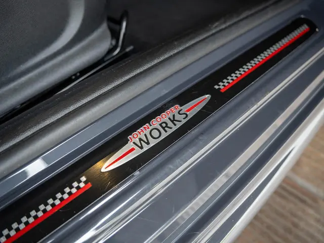 MINI 3-Deurs John Cooper Works Aut. 2020 Benzine 25