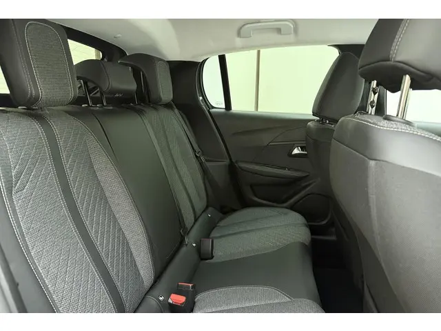 Peugeot 208 1.2 PureTech 100 Allure 2024 Benzine 14