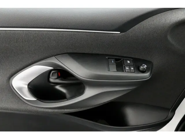 Toyota Yaris 1.5 Hybrid Comfort wit 2022 Hybride Benzine 28