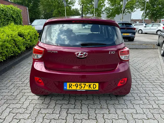 Hyundai i10 1.0i i-Motion Premium 2014 Benzine 13