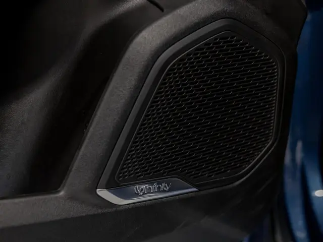 Lynk & Co 01 1.5 / 261pk / Blackstyle 2022 Hybride Benzine 24