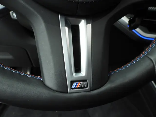 BMW XM 50e 2024 Hybride Benzine 23