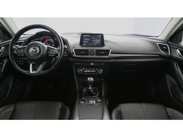 Mazda 3 2.0 SkyActiv-G 120 GT-M 2017 Benzine 38