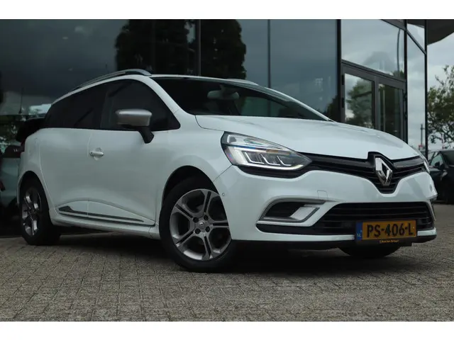 Renault Clio ESTATE 0.9 TCE INTENS GT-LINE 2017 Benzine 8