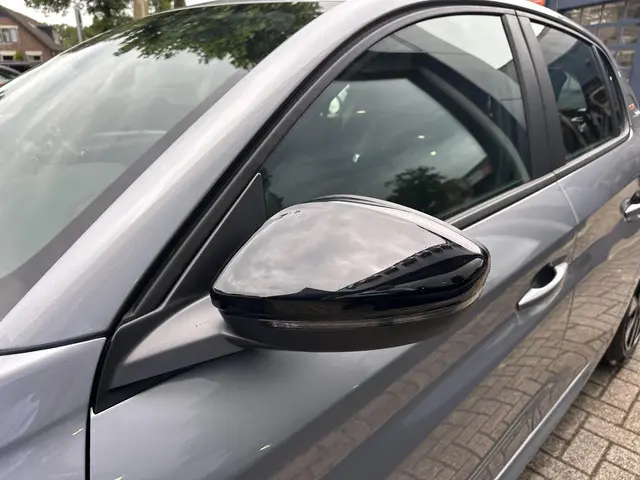 Peugeot 208 1.2 Style 2025 Benzine 34