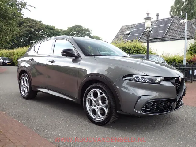 Alfa Romeo Tonale 3