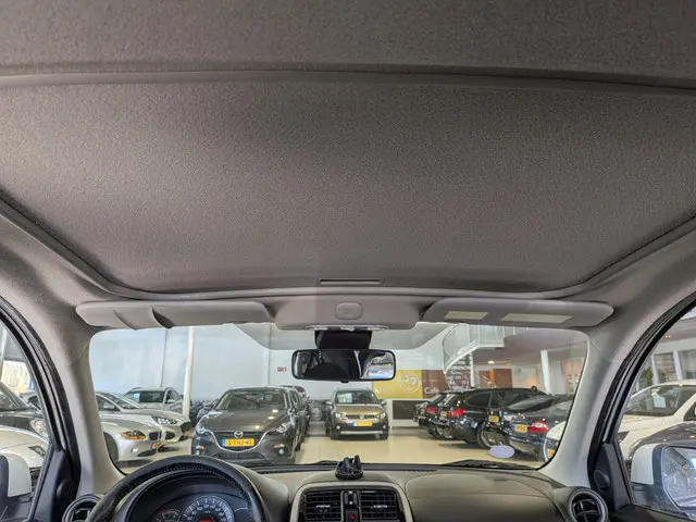 Nissan Micra 1.2 DIG-S Tekna 2013 Benzine 22