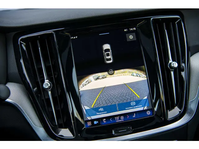 Volvo S60 2.0 B4 Plus Dark 2023 Benzine 21