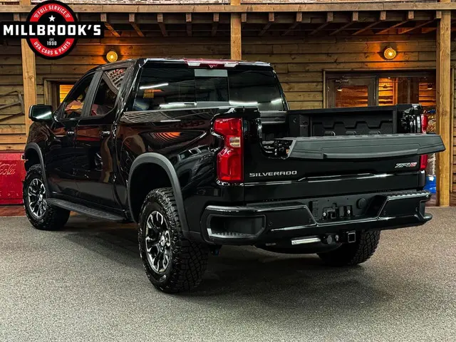 Chevrolet Silverado ZR2 2024 Benzine 8
