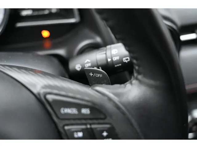 Mazda 2 Skyactiv-G 90 automaat GT-M 2017 Benzine 21