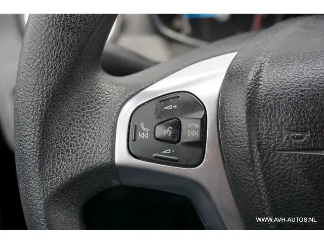 Ford Fiesta 1.25 2013 Benzine 18