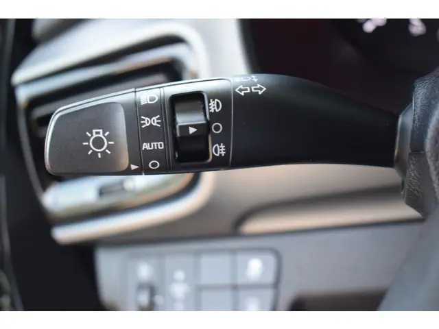 Kia Stonic 1.0 T-GDi DynamicPlusLine 2020 Benzine 11