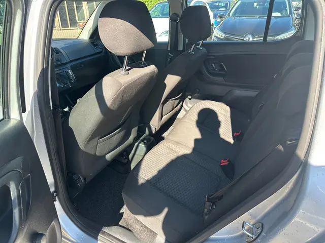 Škoda Fabia 1.2 Comfort , 5 deurs , airco 2013 Benzine 6