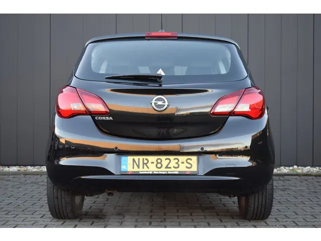 Opel Corsa 1.4 Online Edition 2017 Benzine 17