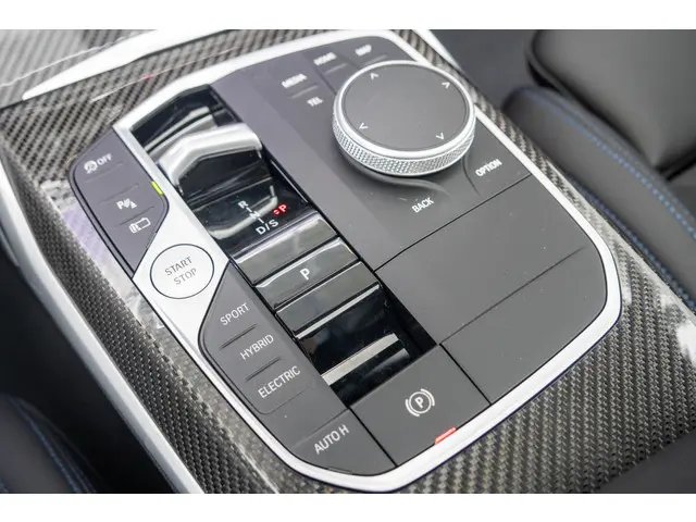 BMW 3 Serie Sedan 320e 2025 Hybride Benzine 11