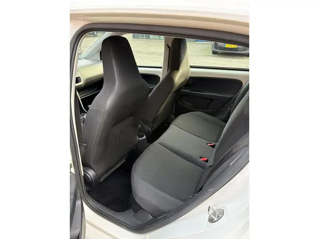 Volkswagen up! 1.0 take up! BlueMotion 2015 Benzine 9