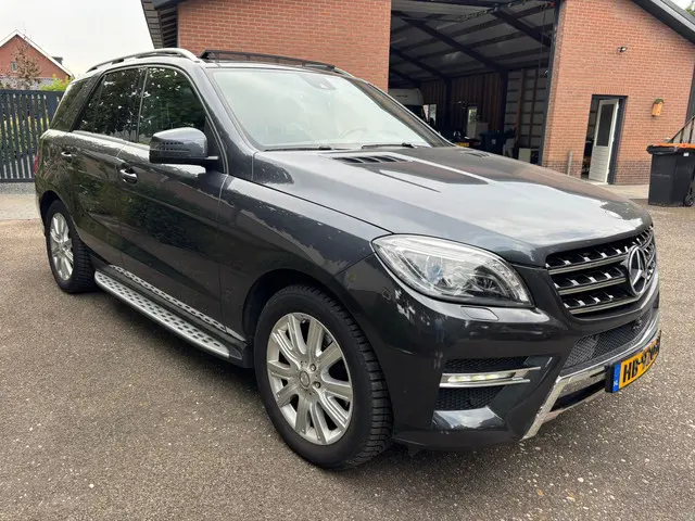 Mercedes-Benz M-Klasse 350 BlueTEC 2015 Diesel 9