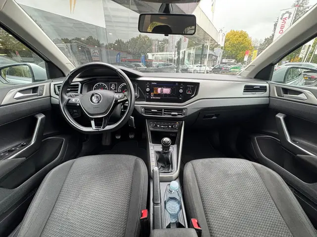 Volkswagen Polo 1.0 Comfortline 2017 Benzine 4