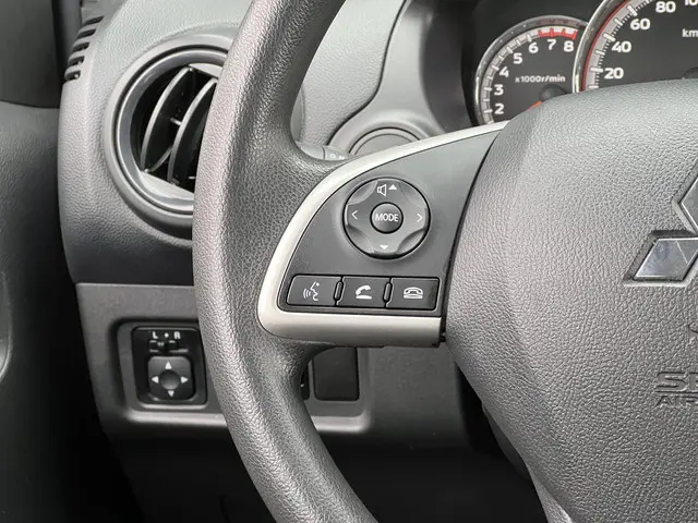 Mitsubishi Space Star 1.2 Cool+ 2021 Benzine 22