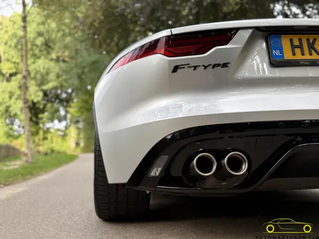 Jaguar F-Type P450 RWD R-Dynamic Black 2021 Benzine 63