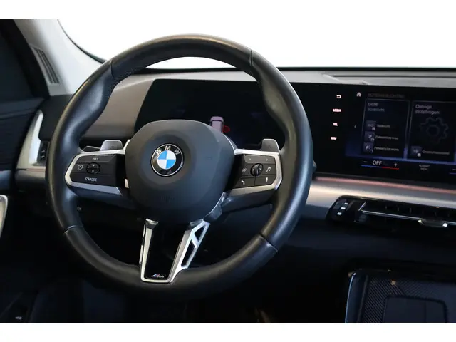 BMW X1 sDrive18i 2022 Benzine 11