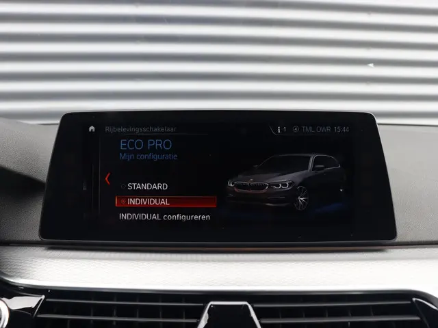 BMW 5 Serie Touring 520i 2017 Benzine 32