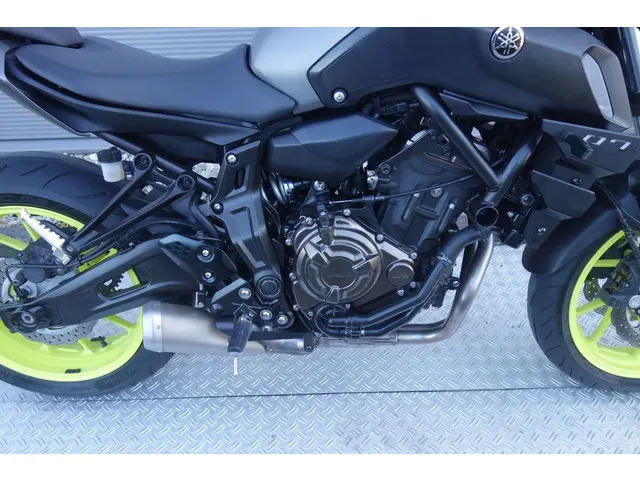 Yamaha MT 07 ABS 2018 Benzine 9