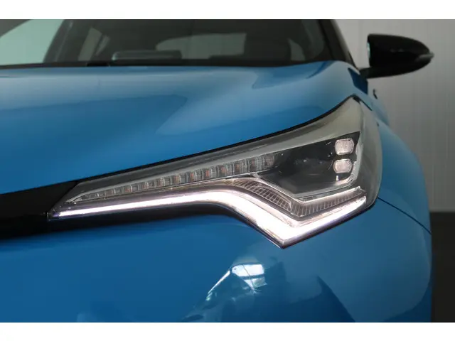 Toyota C-HR 1.8 Hybrid Style 2018 Hybride Benzine 13
