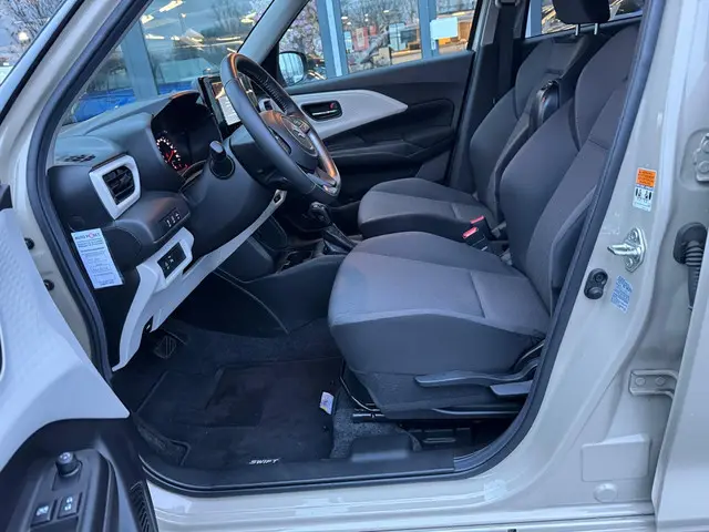 Suzuki Swift 1.2 Select Smart Hybrid 2024 Benzine 11