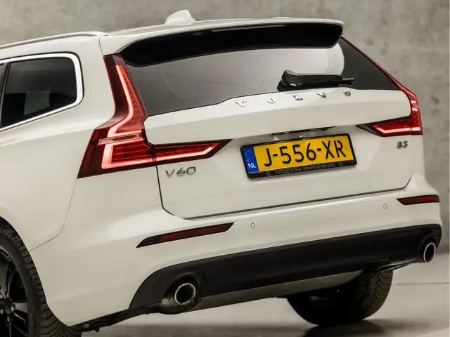 Volvo V60 2.0 B3 Sport 2020 Benzine 14