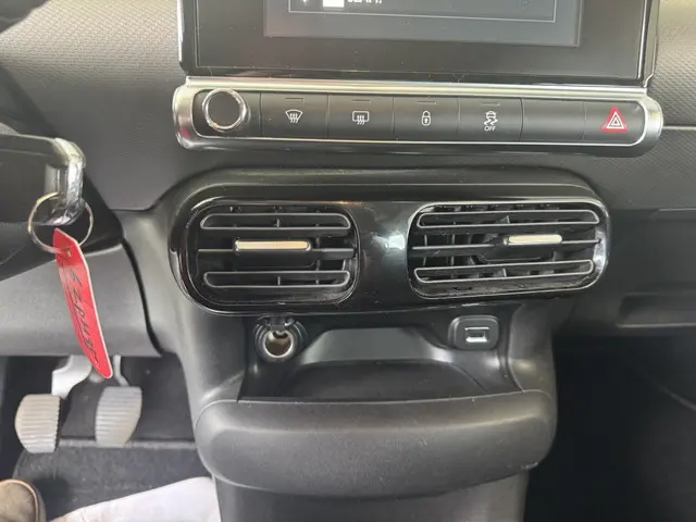 Citroën C4 Cactus 1.2 VTi Business 2014 Benzine 18