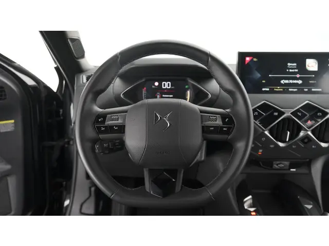 DS DS 3 Crossback PureTech 100 Montmartre 2022 Benzine 19
