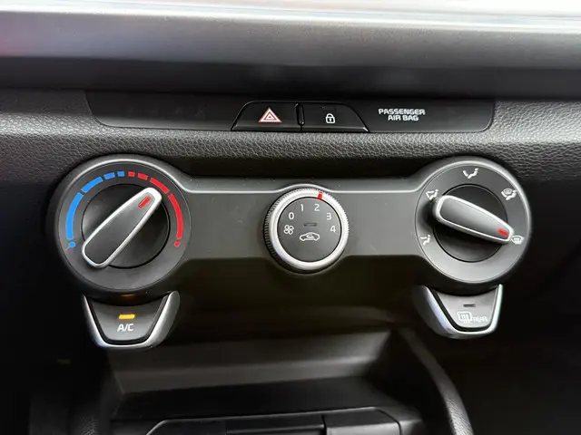 Kia Rio 1.0 TGDI ComfortPlusLine Navigator 2018 Benzine 17