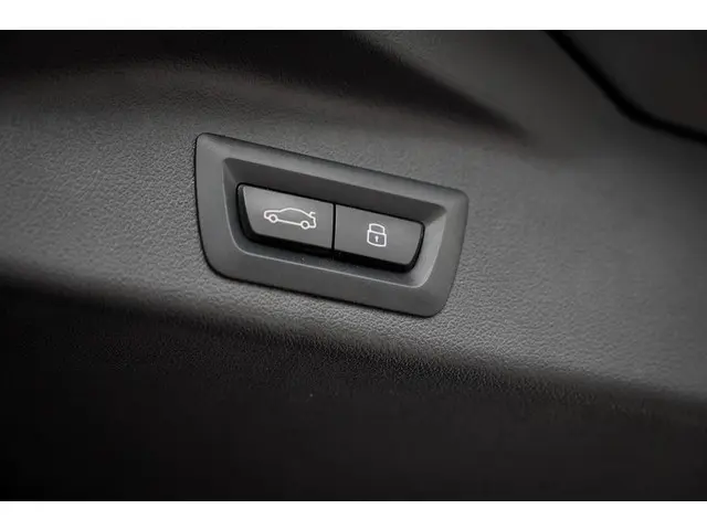 BMW X5 xDrive50e M-Sport 2023 Hybride Benzine 35