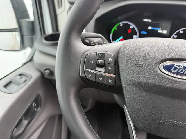 Ford E-Transit 75kWh 2023 Elektrisch 17