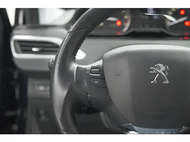 Peugeot 208 PureTech 82 Signature 2019 Benzine 31