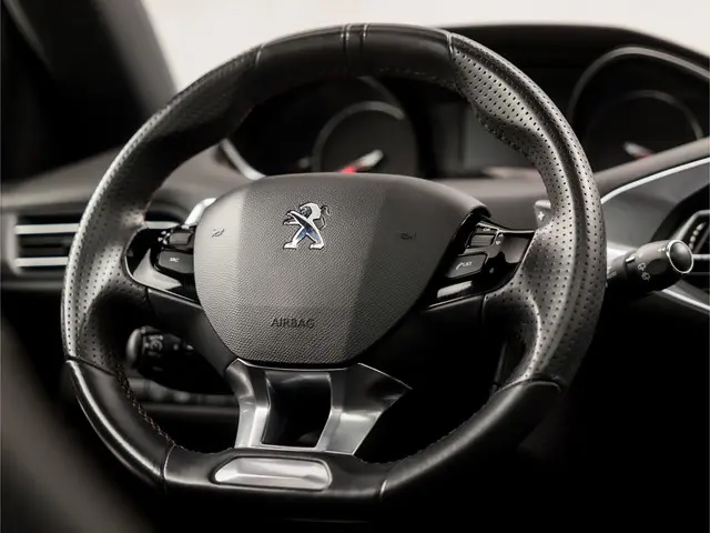Peugeot 308 1.2 PureTech GT-Line 2019 Benzine 19