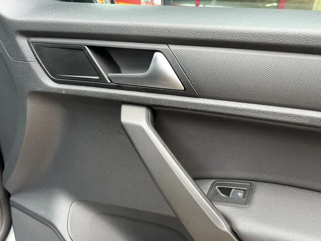 Volkswagen Caddy Maxi 1.4 TSI Trendline 5p 2017 Benzine 29