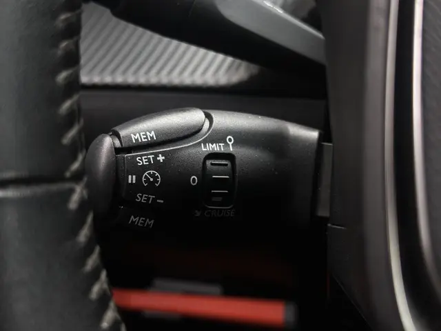 Peugeot 2008 1.2 PureTech 100pk Active 2020 Benzine 32