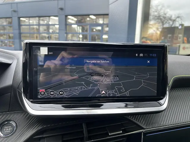 Peugeot 2008 1.2 Hybrid 145 GT 2025 Hybride Benzine 10