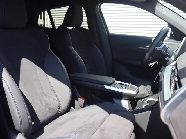 BMW iX2 eDrive20 2024 Elektrisch 8
