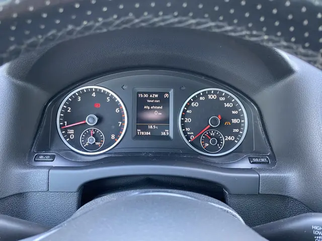 Volkswagen Tiguan 1.4 TSI R-Line Edition 2015 Benzine 21