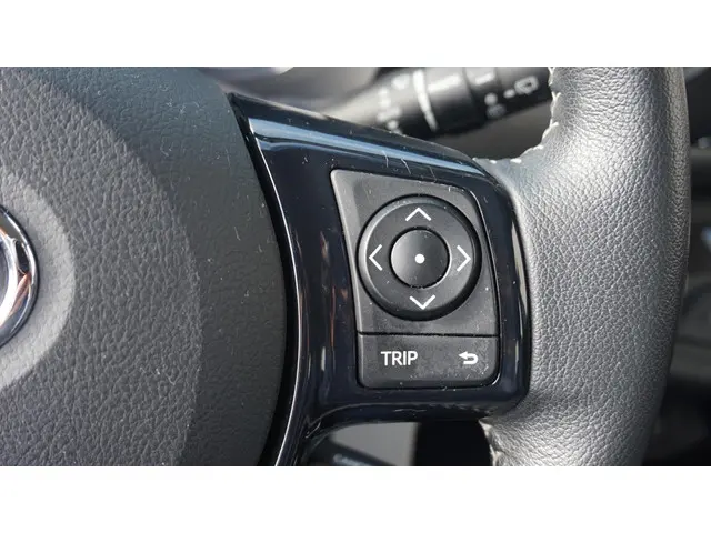 Toyota Yaris 1.5 Hybrid Aspiration 2017 Hybride Benzine 16