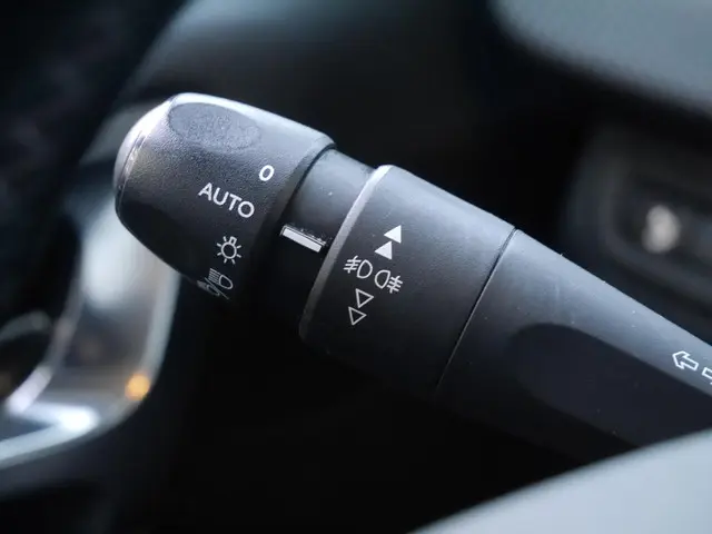 Peugeot 2008 1.2 PureTech Allure 2018 Benzine 18