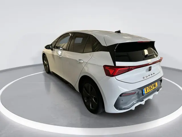 CUPRA Born Business 62 kWh 2024 Elektrisch 2