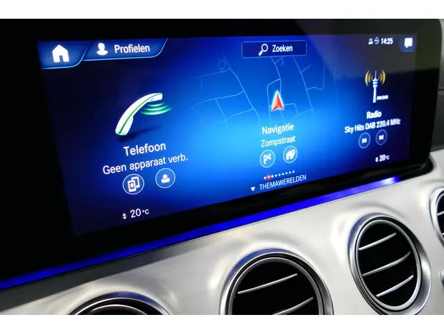 Mercedes-Benz E-Klasse 200 AMG Line 2020 Benzine 32
