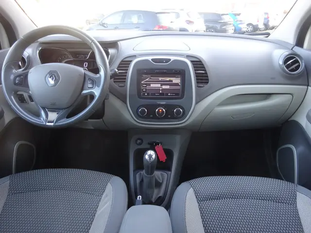 Renault Captur 0.9 TCe Expression 2013 Benzine 8