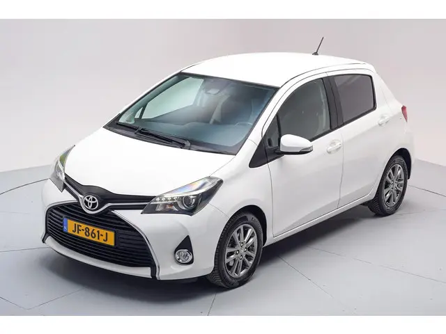 Toyota Yaris 1.3 VVT-i[5-Deurs Leder Navi] 2016 Benzine 11